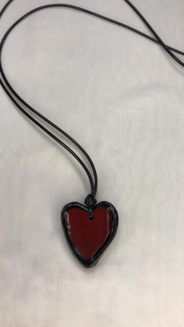 red heart necklace  Image 1 Preview