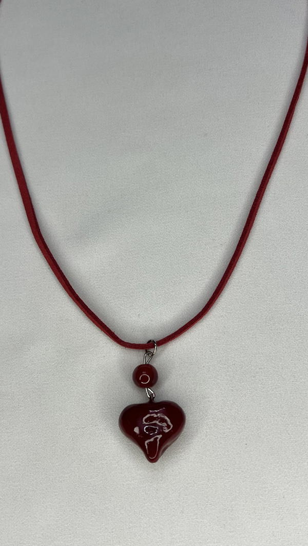 red heart necklace  Image 3 Preview