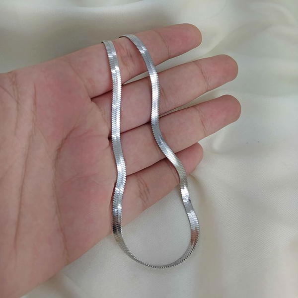 silver necklace  Image 4 Preview