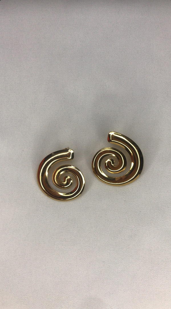 spiral earrings Image 3 Preview