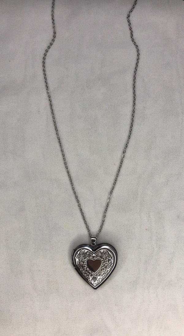 stainless heart locket necklace  Image 1 Preview