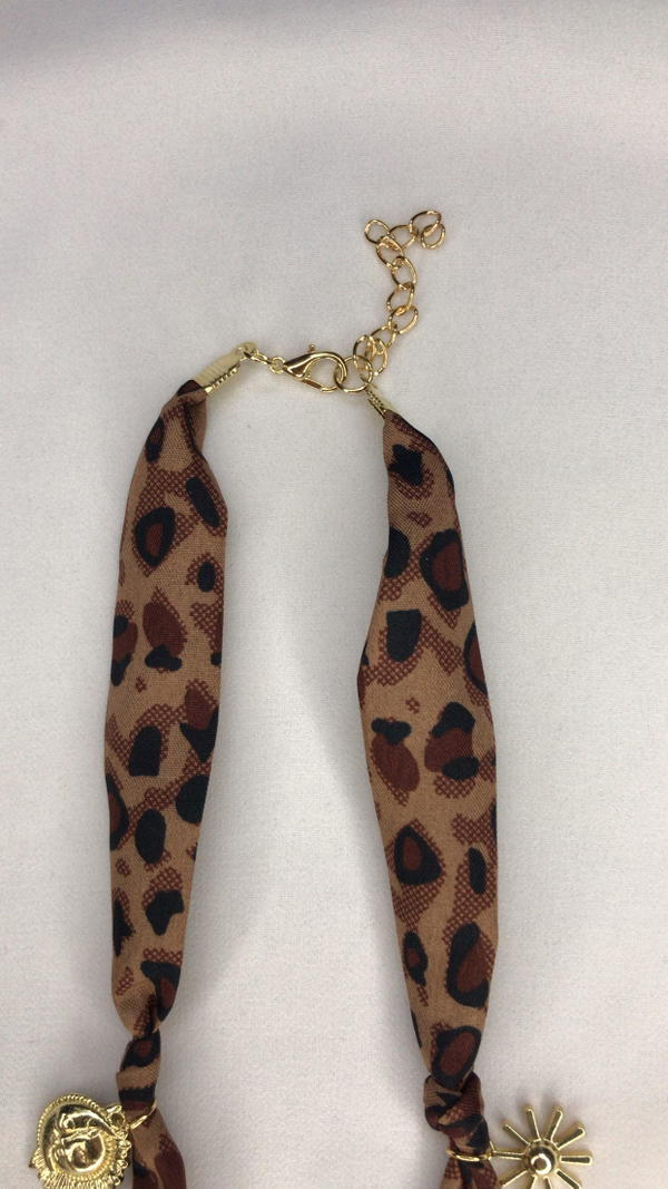 sun&moon gold necklace  Image 7 Preview