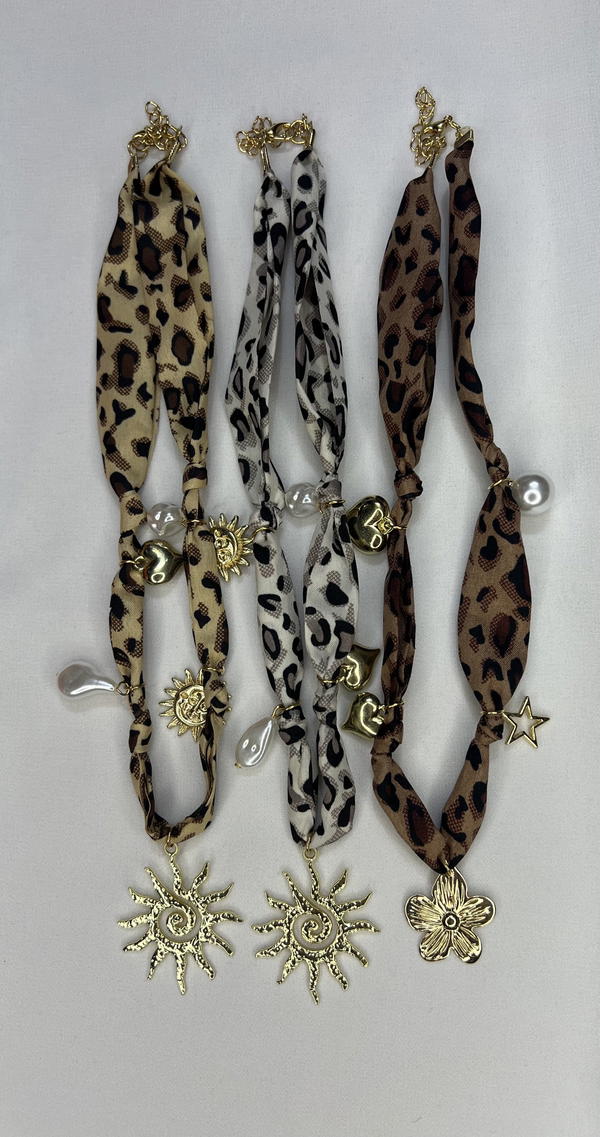 Sun& flower necklace  Image 2 Preview