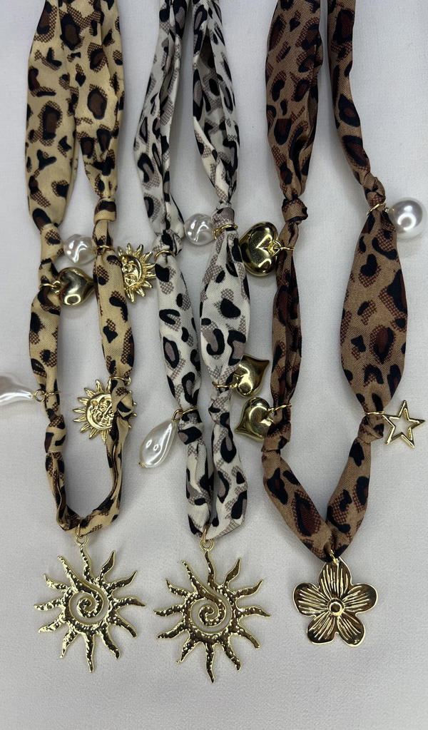 Sun& flower necklace  Image 4 Preview