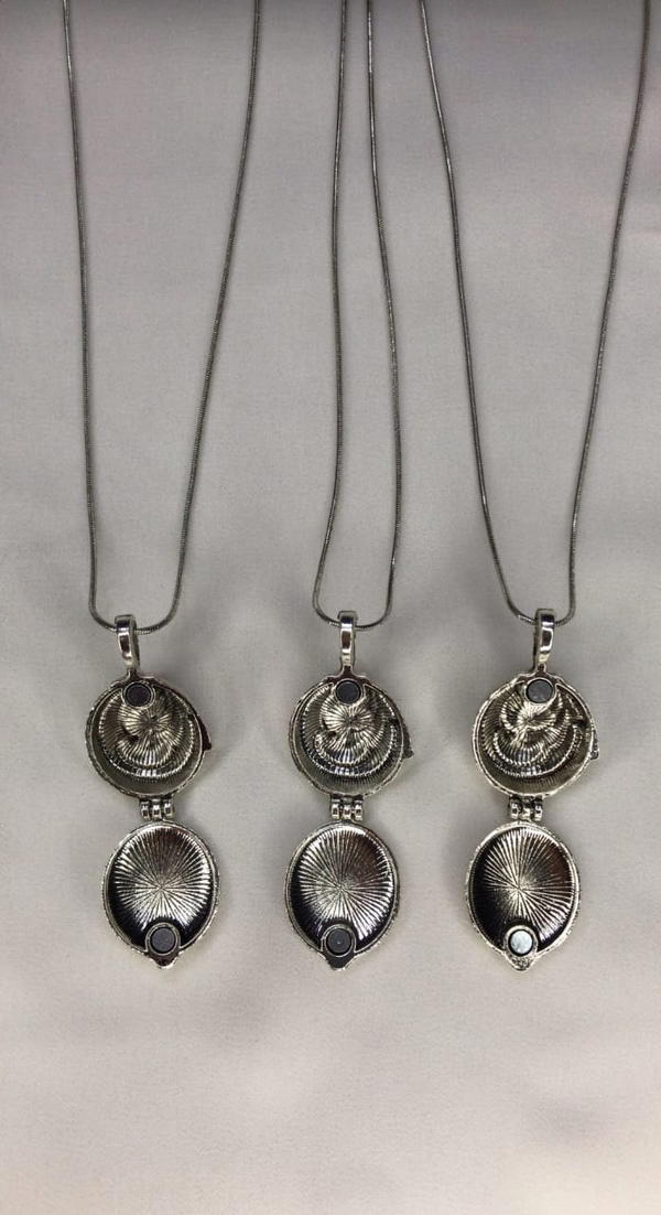 vampire diaries's necklace  Image 3 Preview