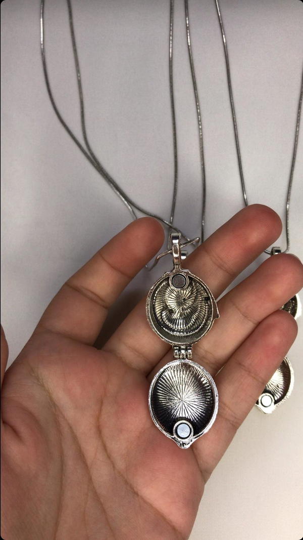 vampire diaries's necklace  Image 5 Preview