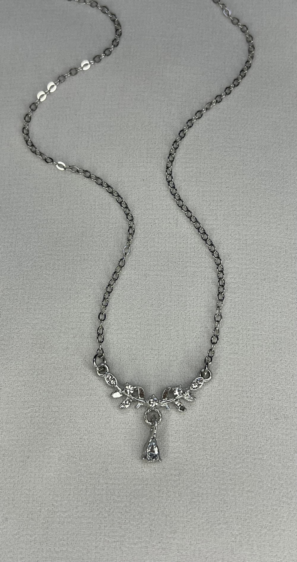 wheat spike charm necklace  Preview Image