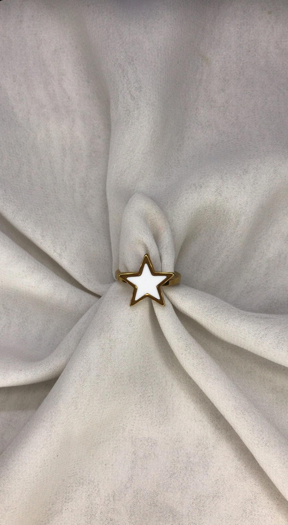 white star ring  Preview Image