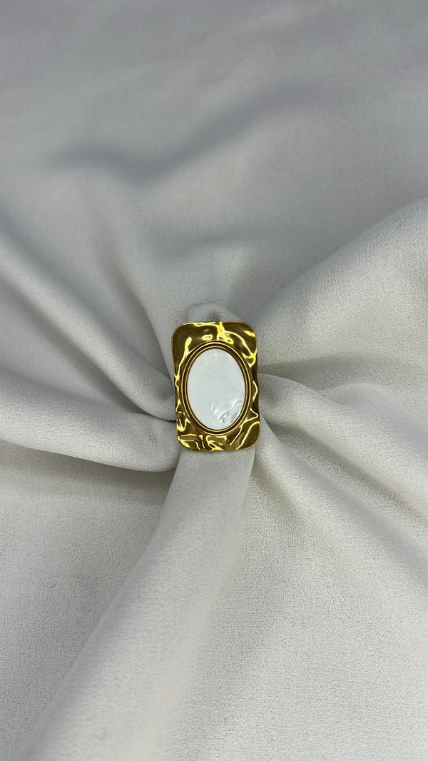 white stones ring Image 3 Preview