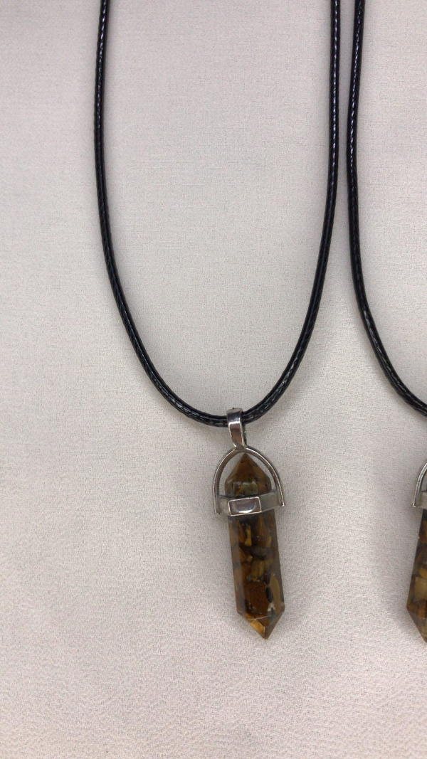 woody crystal necklace  Image 3 Preview