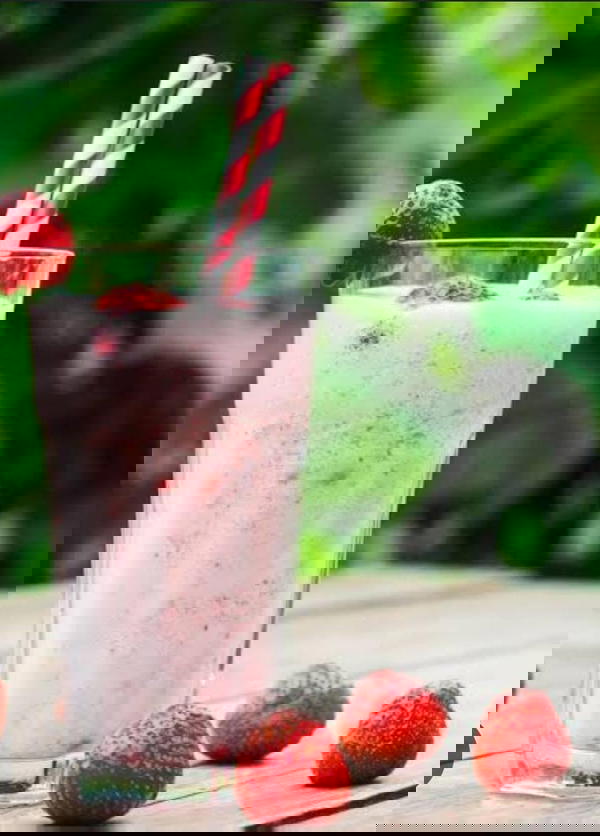 milkshake strawberry Image 1 Preview