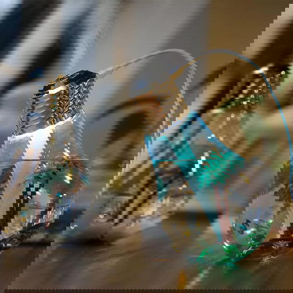 جهاز مرطب للجو بتصميم على شكل لمبة Image 7 Preview