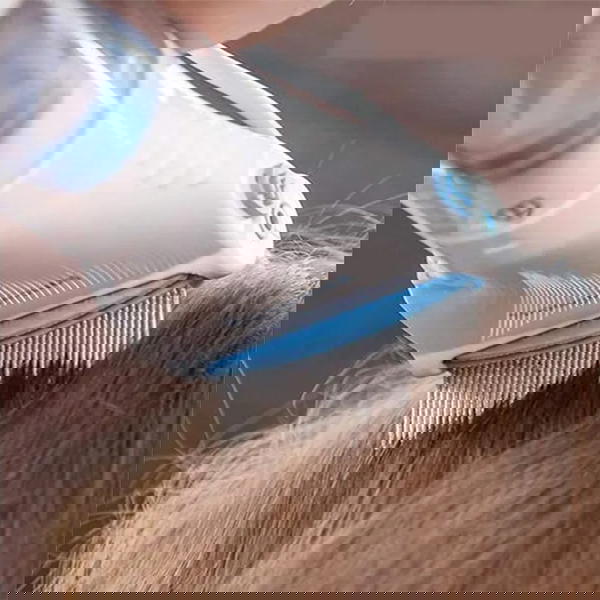 مشط إزالة القمل الكهربائي Image 6 Preview