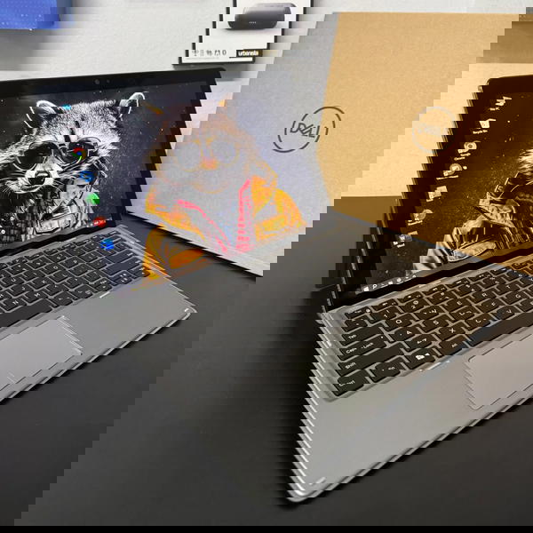 Dell latityde 7210 2 in 1 Image 1 Preview