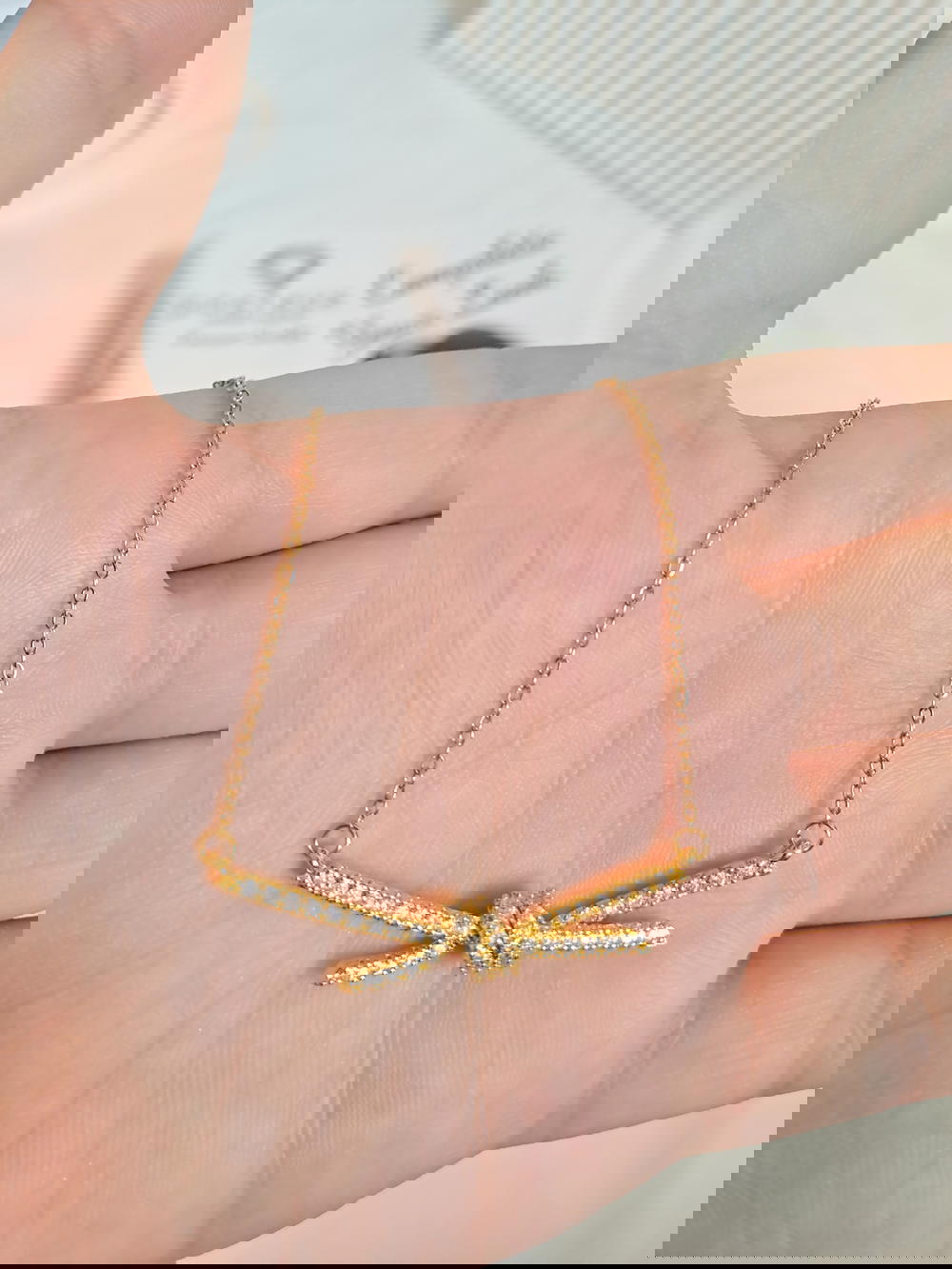 سلسلة فيونكة استرس Preview Image