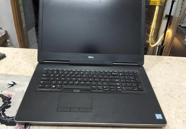 Dell Precision 7710, EXON E3-1505M Image 2 Preview