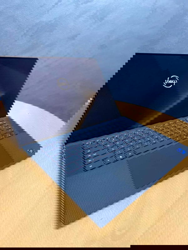 💻 Dell Precision 5570  ✨ Image 1 Preview