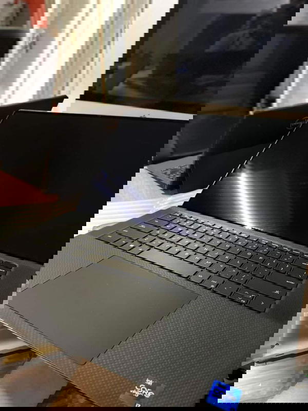 💻 Dell Precision 5570  ✨ Image 3 Preview