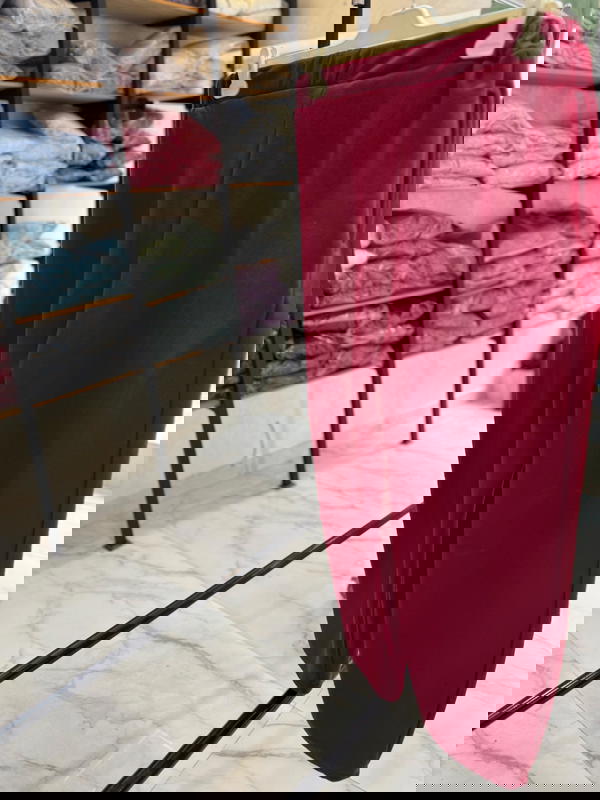 suit pants لون احمر  Image 2 Preview