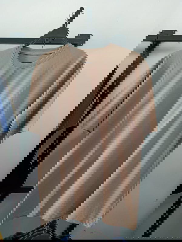 تيشيرت اوفر سايز بوليفار بني فاتح Image 1 Preview