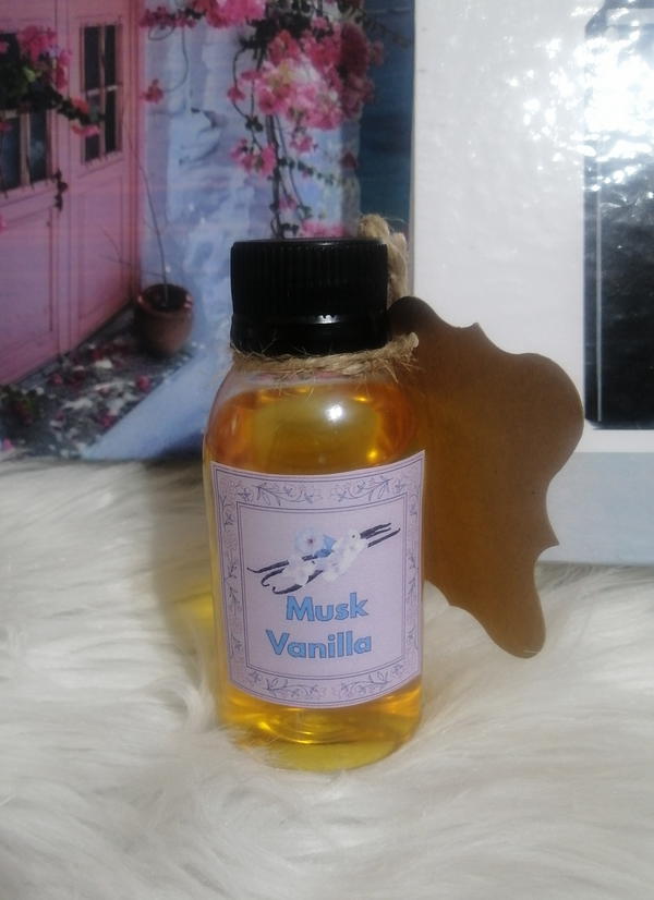 عطر فواحة برائحة المسك فانيليا  Image 3 Preview