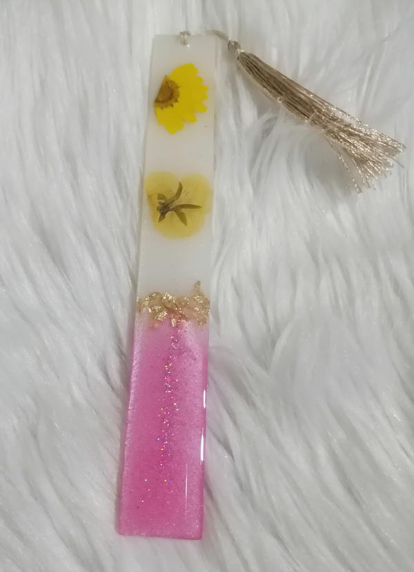 بوك مارك هاند ميد من الريزن Image 1 Preview