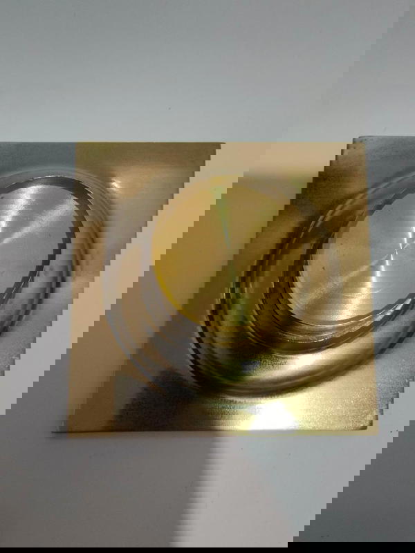 غطاء بلاعة معدن بلاطة ستانليس ستيل 10*10 سم بمانع ارتداد دهبى Image 1 Preview
