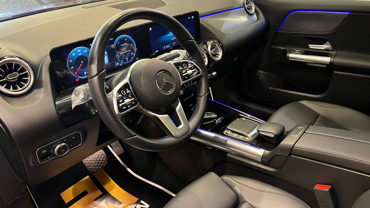 Mercedes-Benz  Gla 200 model 2022 Image 4 Preview