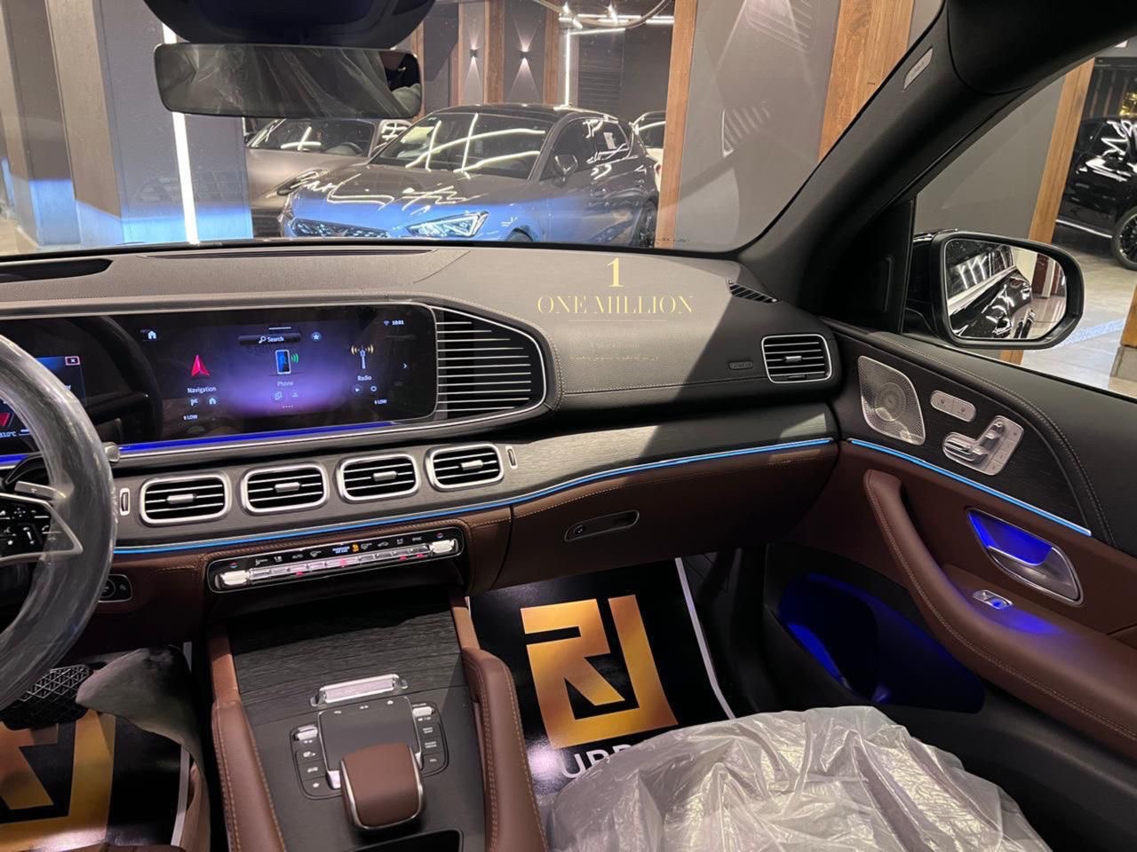 Mercedes-Benz  GLE 450 Model 2024 New Image 7 Preview