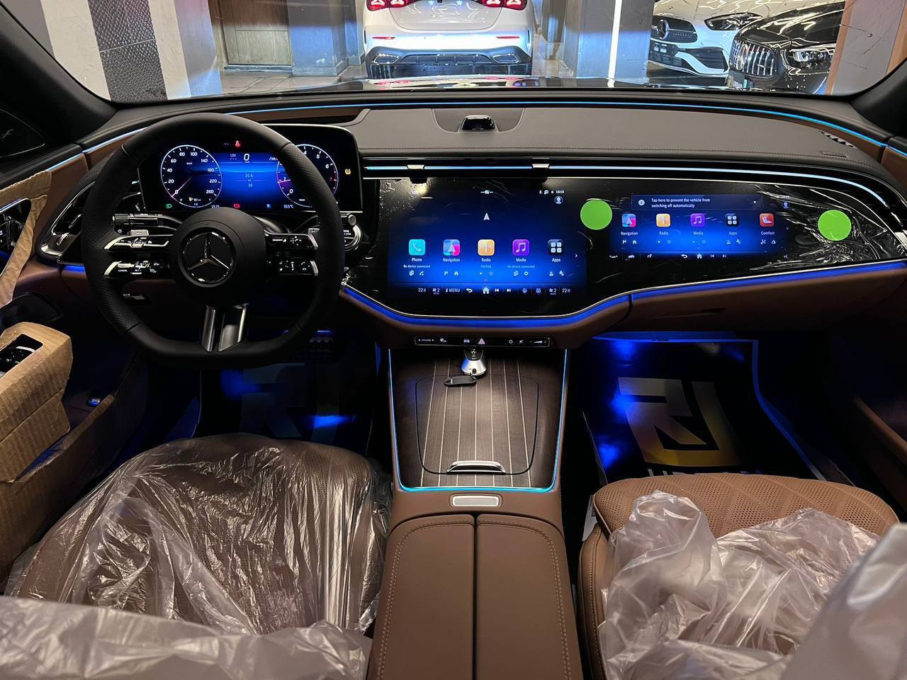 للبيع Mercedes-Benz E200 AMG موديل 2024  Image 6 Preview
