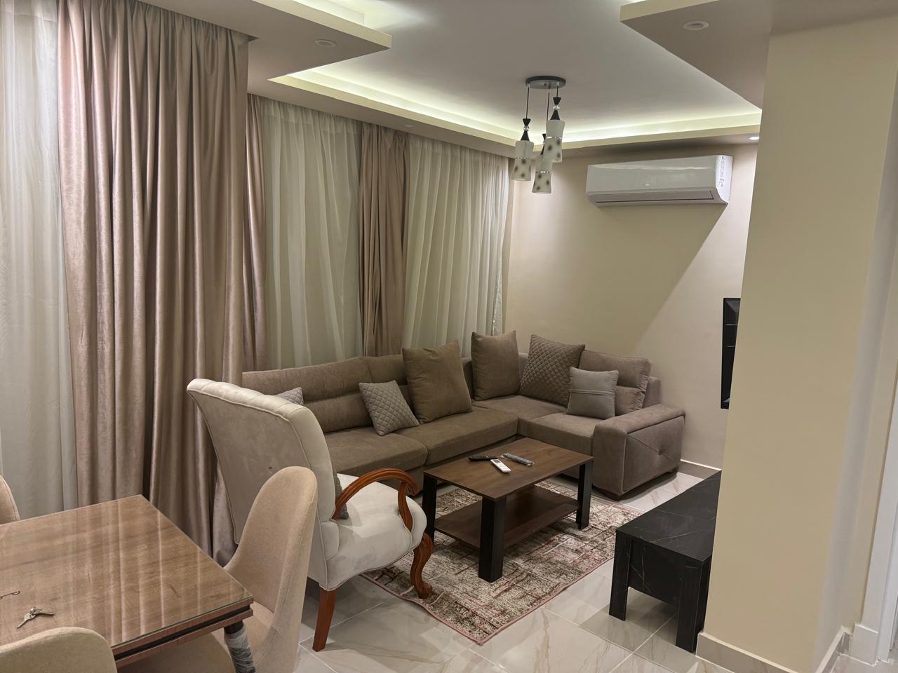 شقه رائعه للايجار في مدينتي Image 3 Preview