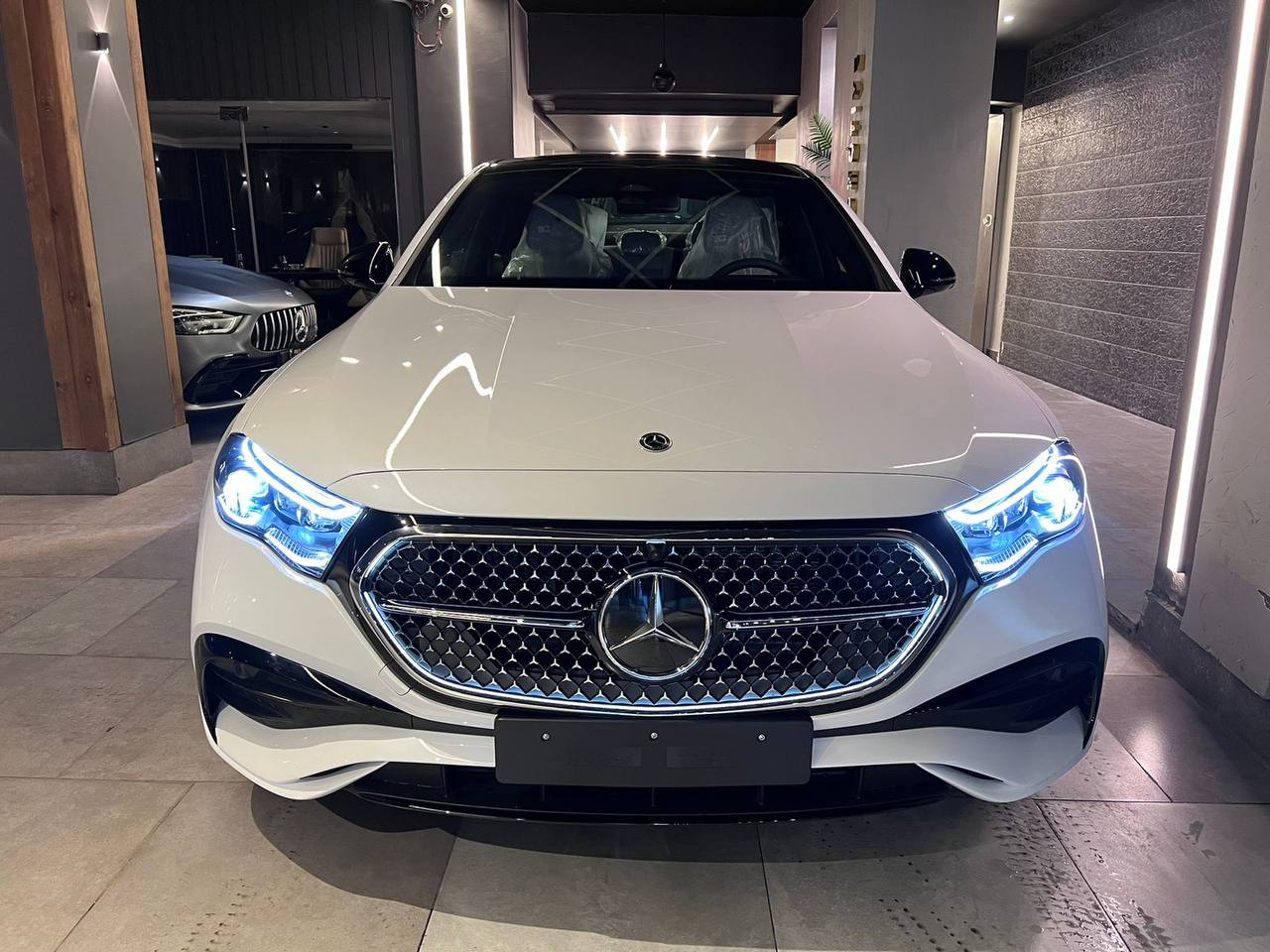 Mercedes Benz E200 AMG Model 2024 Image 1 Preview