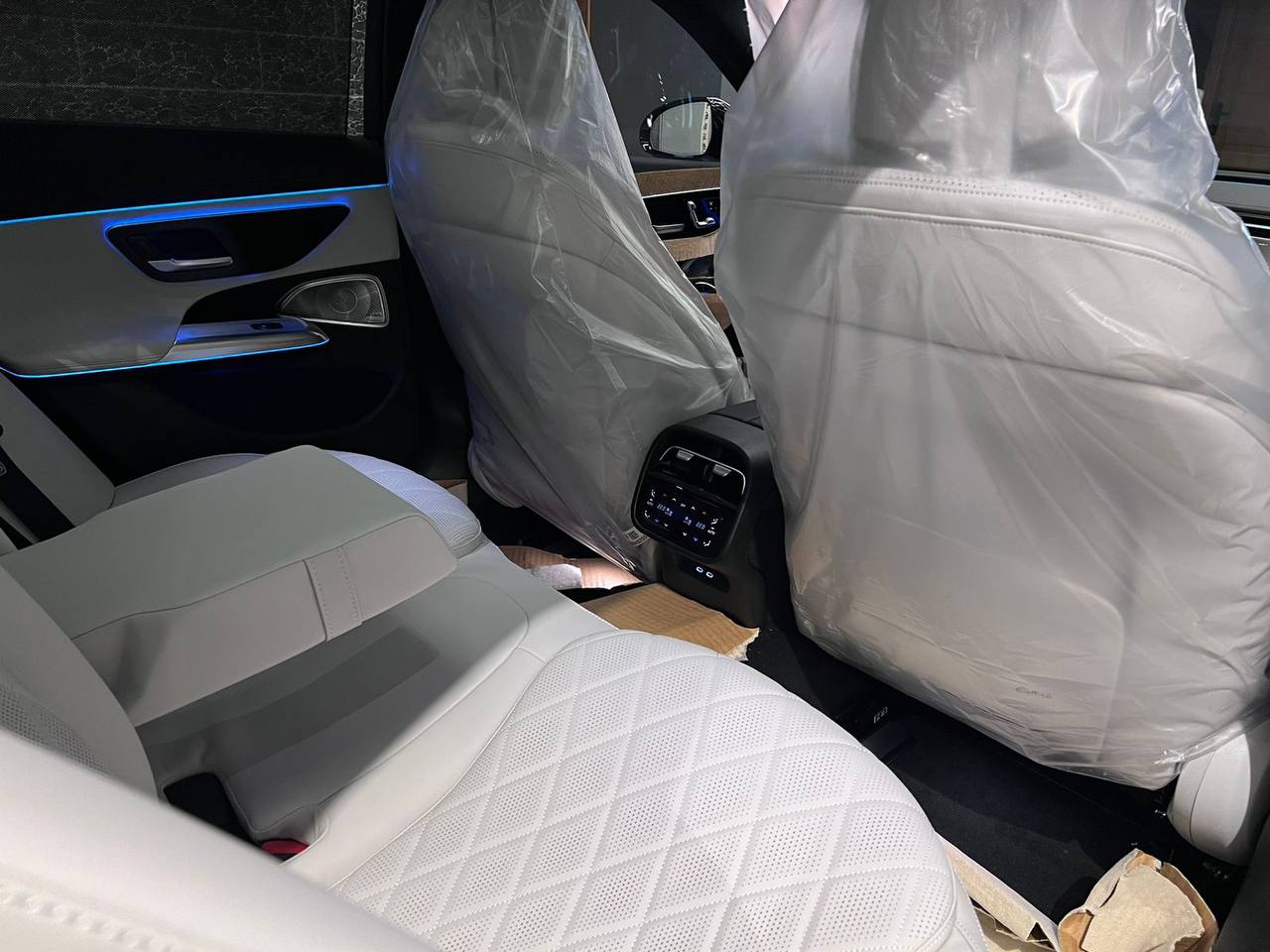 Mercedes Benz E200 AMG Model 2024 Image 6 Preview