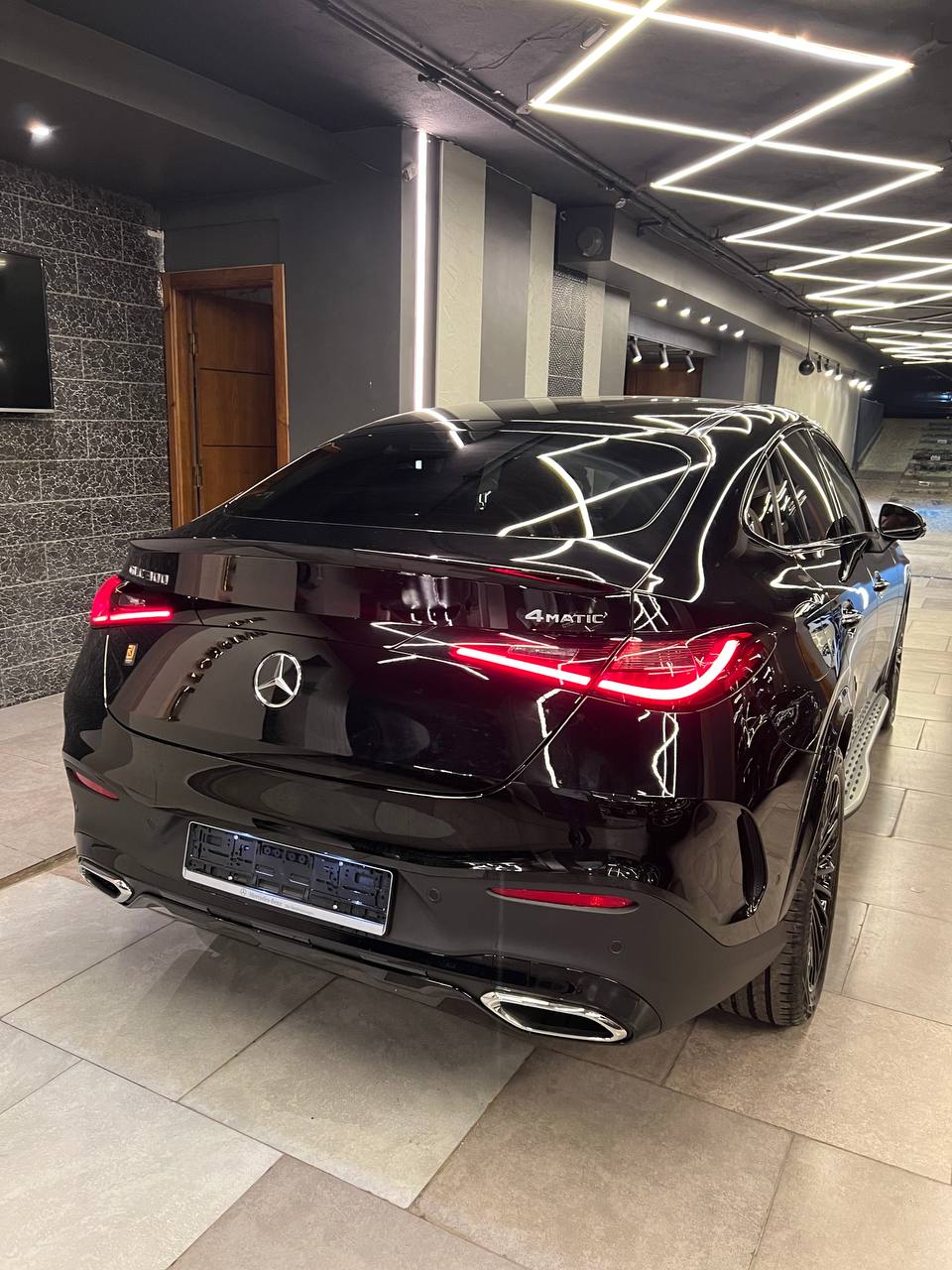 Mercedes-Benz GLC300 AMG** Model 2024 Image 10 Preview