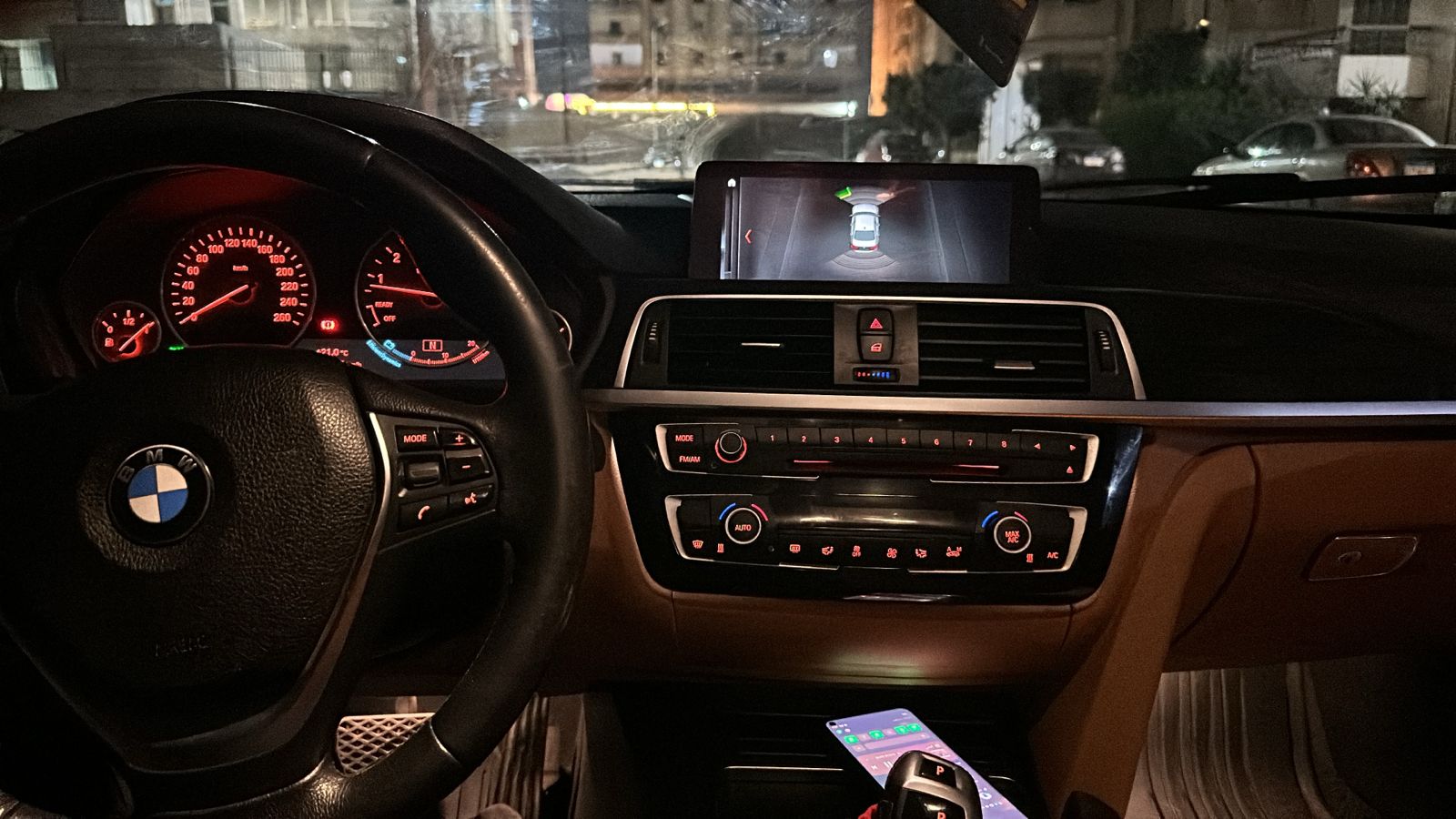BMW 320i Luxury - Model 2018 Image 6 Preview