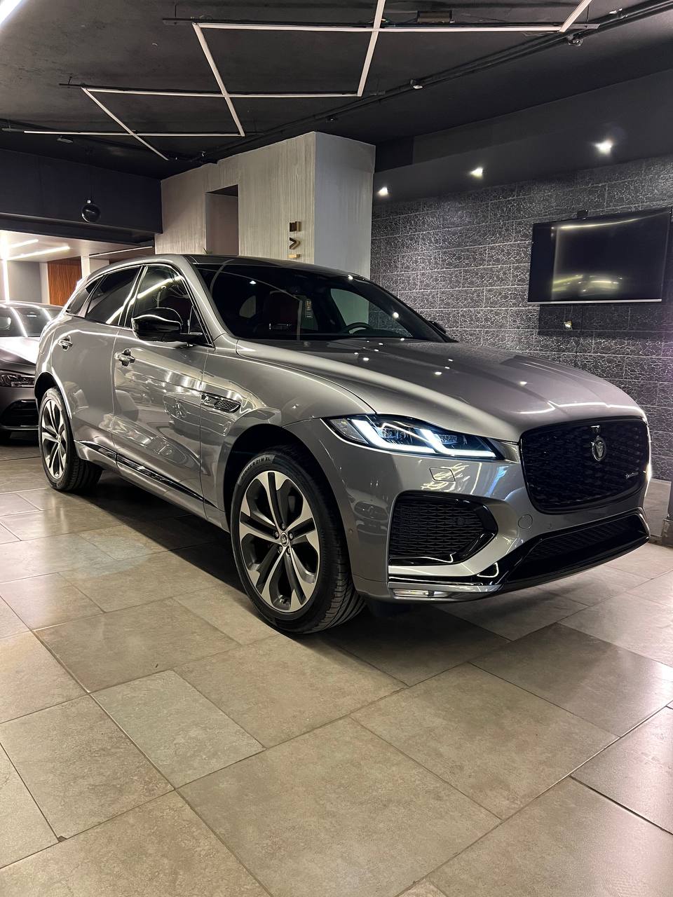 Jaguar F-Pace R-Dynamic 2024 Image 2 Preview