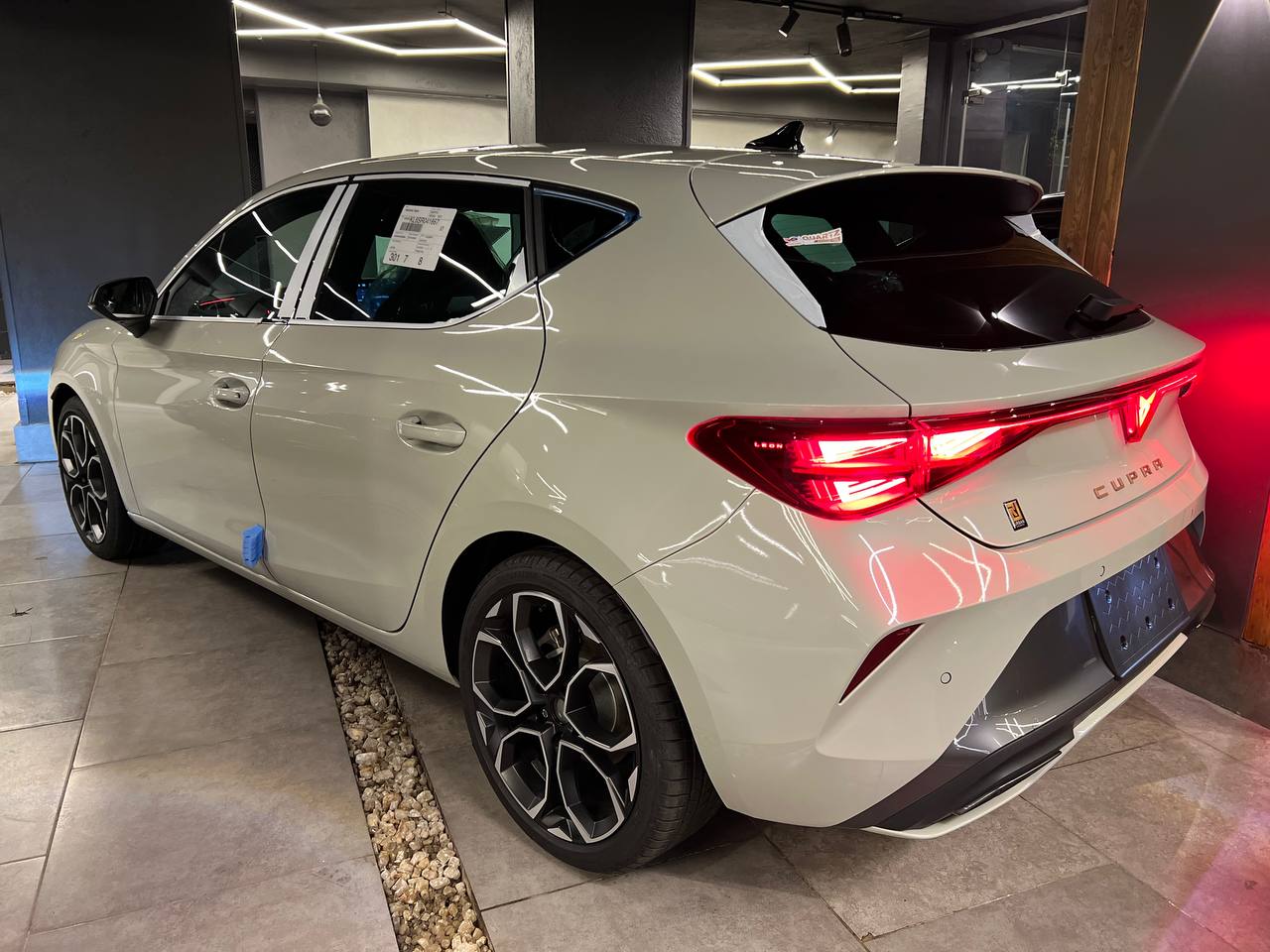 Cupra Leon 2025 Image 10 Preview