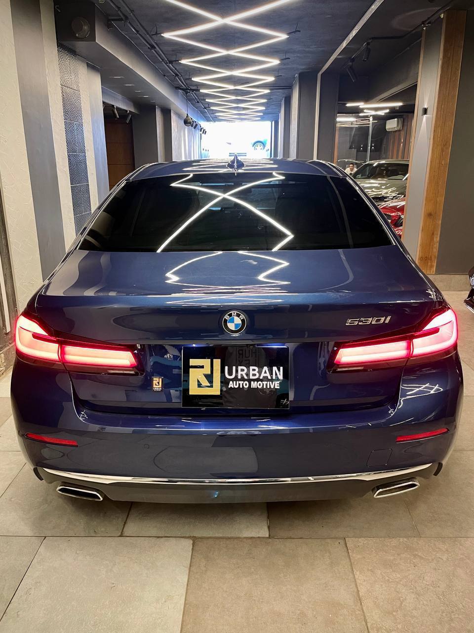 BMW i530 Luxury Line Model 2023 Image 10 Preview