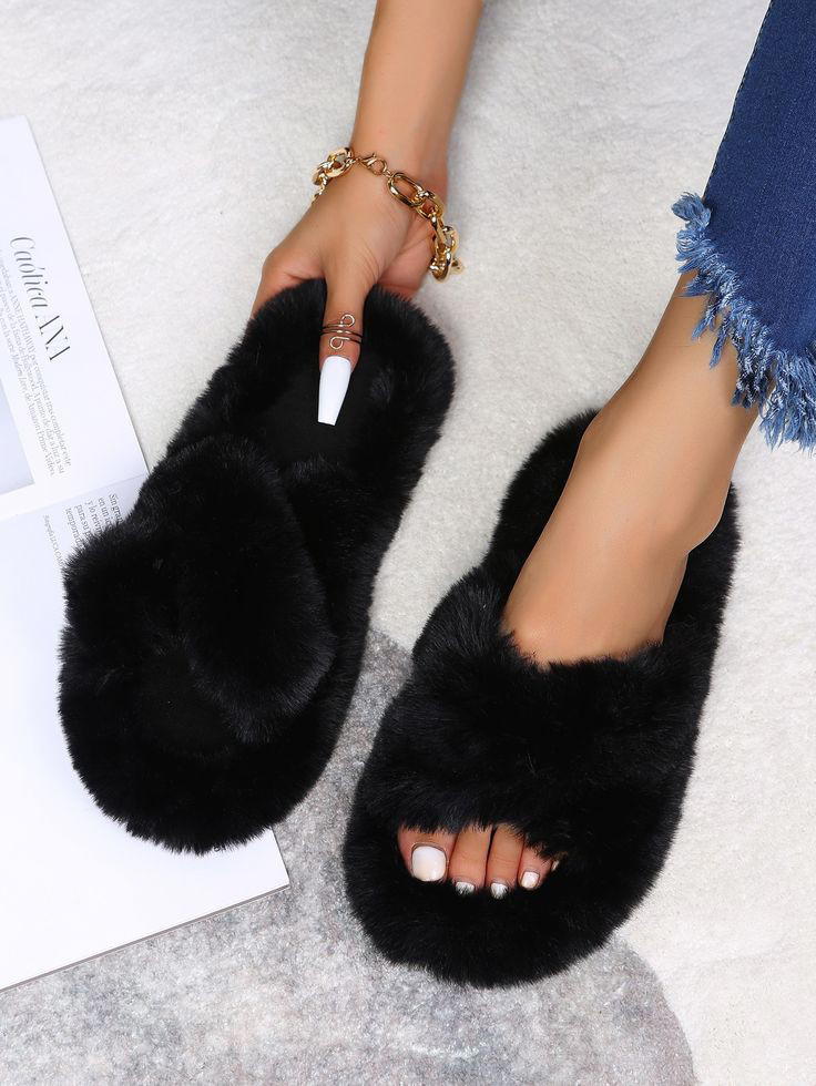 Glimmer-slipper { black } 12 Preview Image