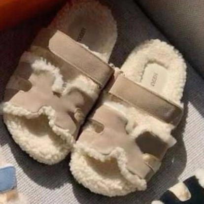 Hermes-slipper { beige } 123 Preview Image