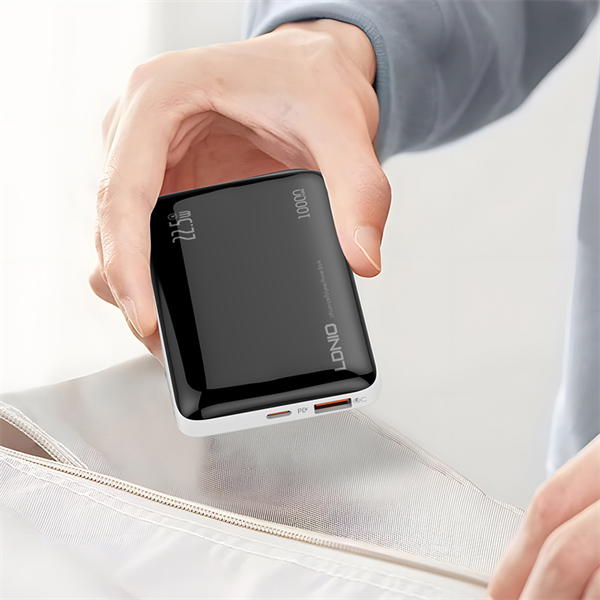 10000mAh 22.5W Fastcharging Power Bank PQ25 Image 3 Preview
