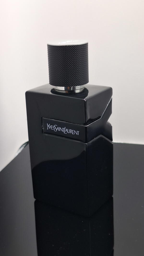 Y Le Parfum Yves Saint Laurent Image 2 Preview