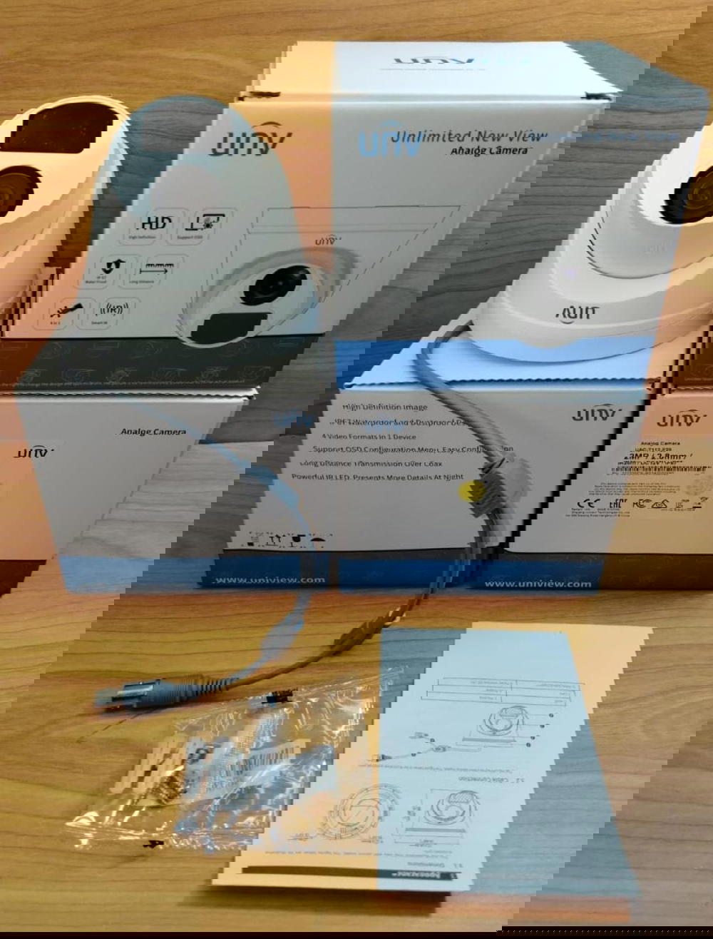 كاميرا داخلي 2ميجا عادي عدسه 2.8mm من UNV Preview Image