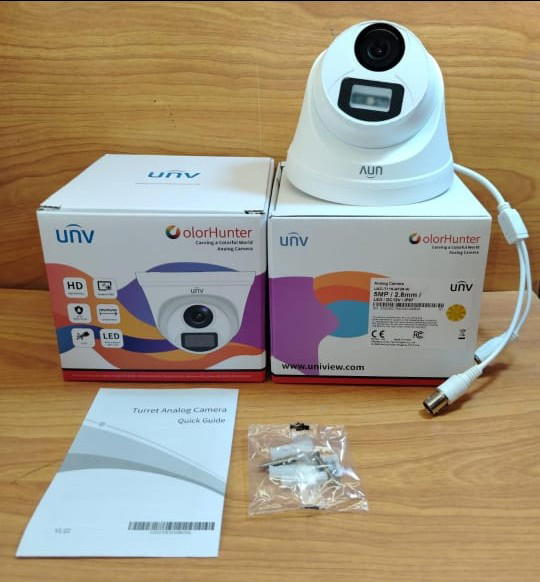 كاميرا داخلي 5 ميجا الوان عدسة من UNV Image 1 Preview