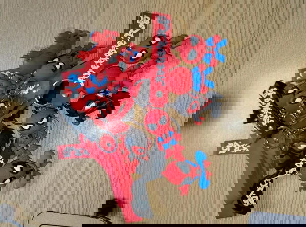 ميدالية مفاتيح سكوتر باشكال متنوعة Image 2 Preview