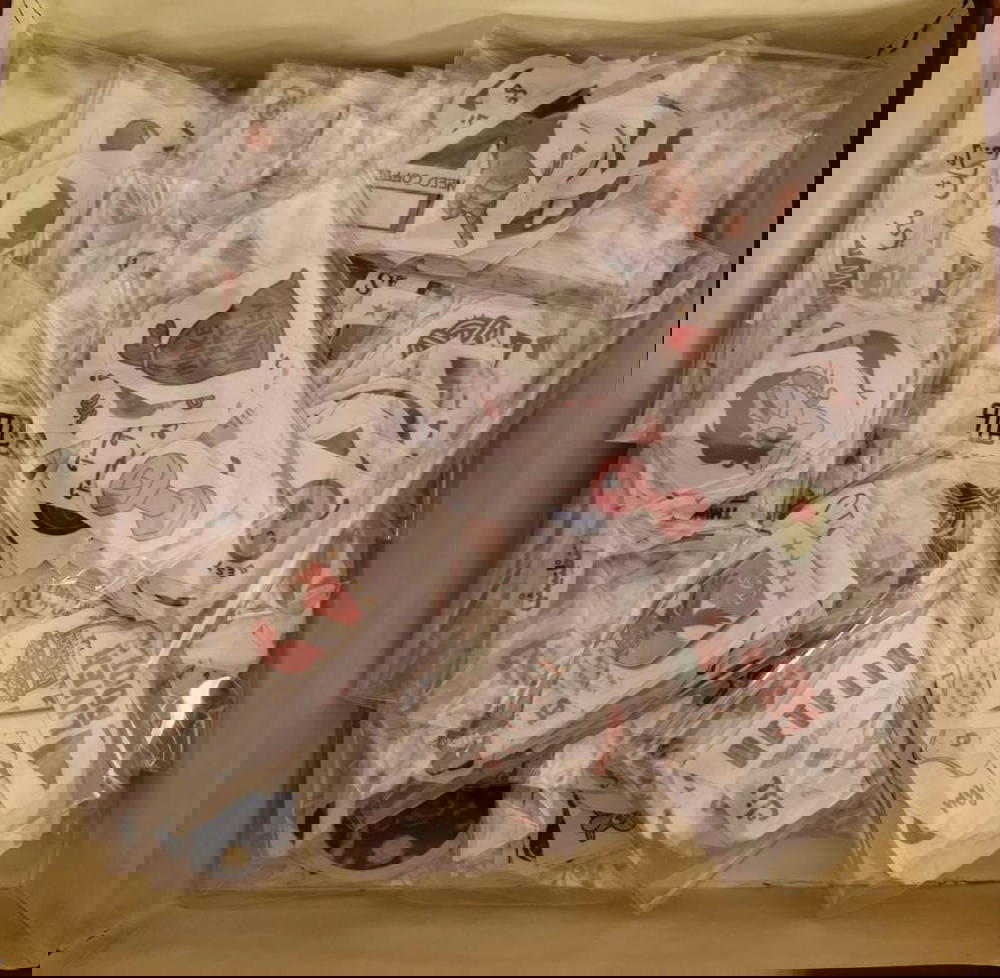 استيكرات لابتوب لازق اشكال متنوعة Preview Image