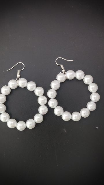 Pearl Earrings Image 7 Preview
