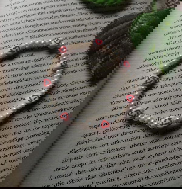 Random Image 3 Preview