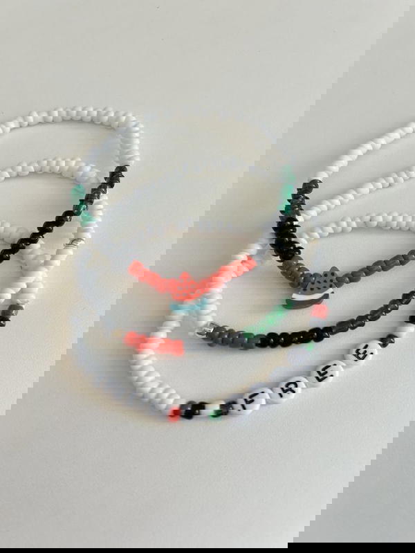 3 Beautiful Girls ? SURE Image 2 Preview