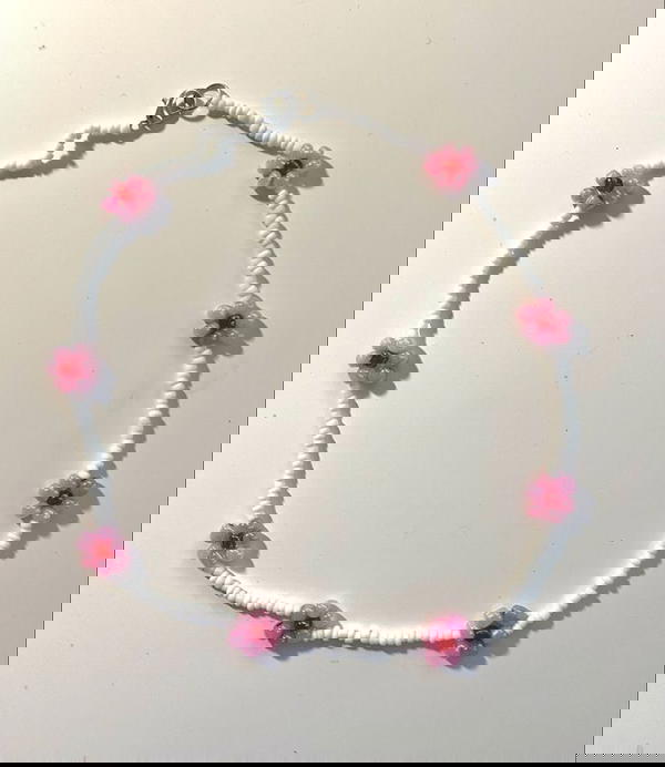 Flower necklace Image 1 Preview